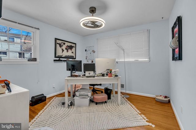 6403 HOLLINS DR, Bethesda, MD 20817