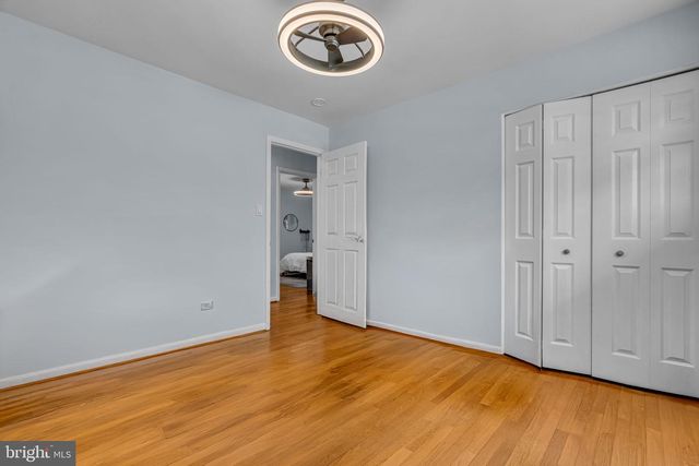 6403 HOLLINS DR, Bethesda, MD 20817