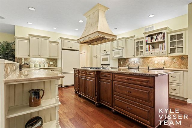 7685 Wood Violet Court, Ada, MI 49301