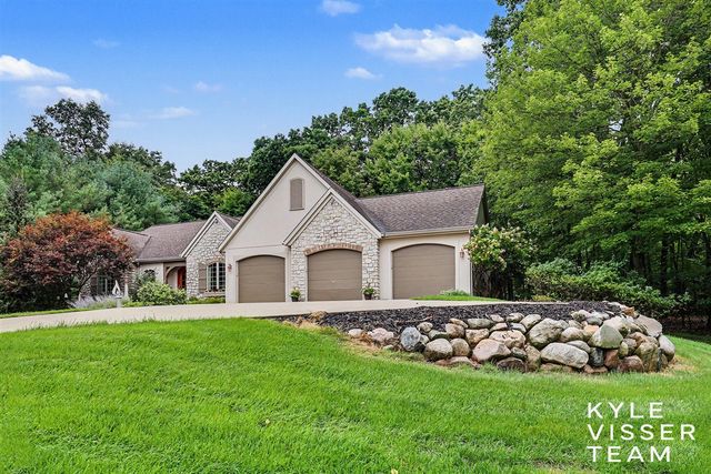 7685 Wood Violet Court, Ada, MI 49301