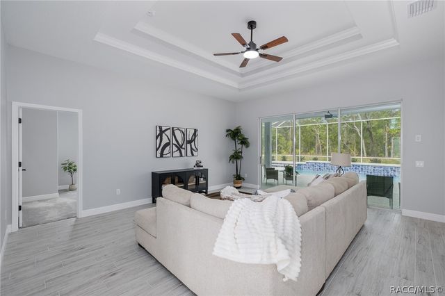 38 Vinca Street, Homosassa, FL 34446