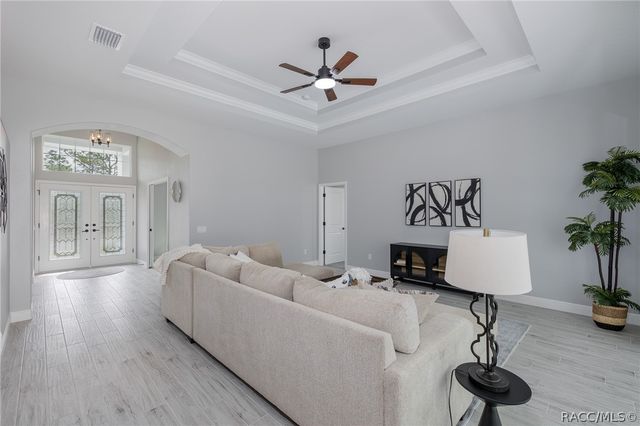 38 Vinca Street, Homosassa, FL 34446