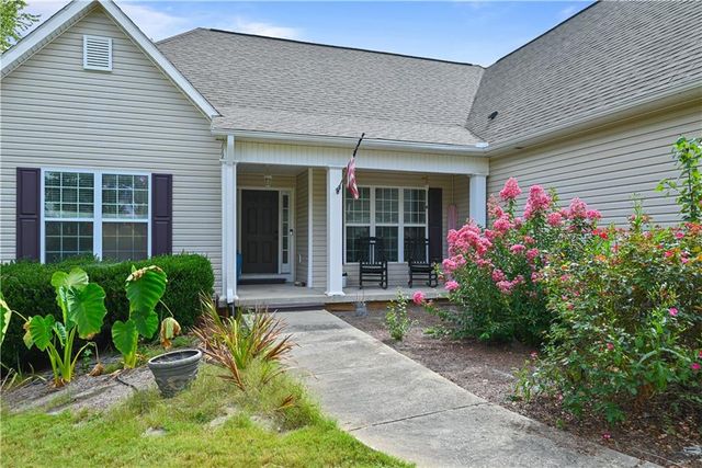 42 Meadows Lane, Senoia, GA 30276