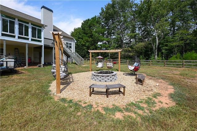 42 Meadows Lane, Senoia, GA 30276