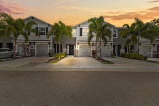 8641 DAYDREAM STREET, Sarasota, FL 34238