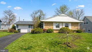 139 EDGE LN, Willingboro, NJ 08046