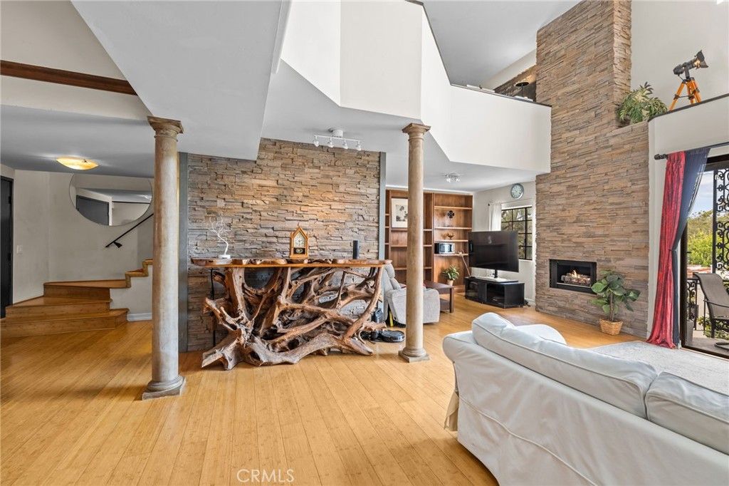 Image 1 of property listing at 8712 Gregory, Los Angeles, CA 90035