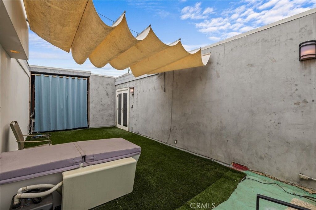 Image 24 of property listing at 8712 Gregory, Los Angeles, CA 90035