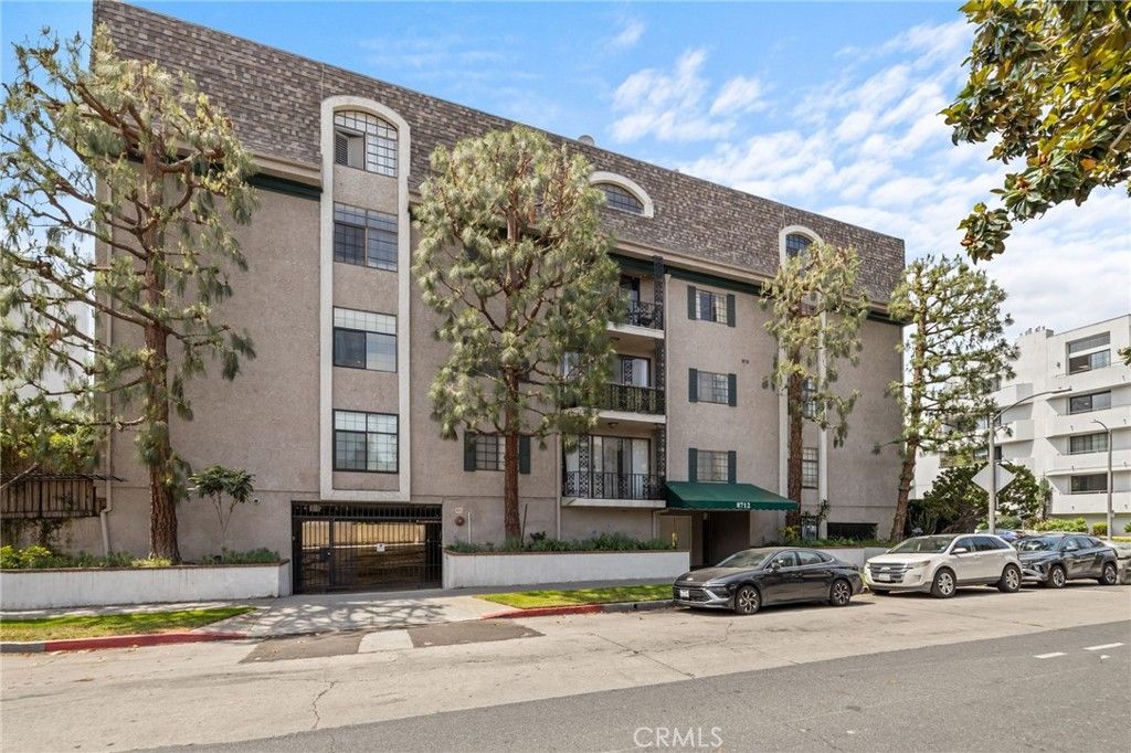 Image 37 of property listing at 8712 Gregory, Los Angeles, CA 90035