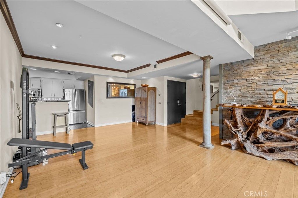 Image 4 of property listing at 8712 Gregory, Los Angeles, CA 90035