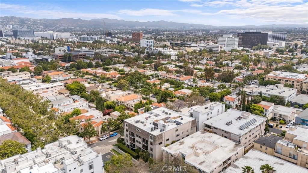 Image 41 of property listing at 8712 Gregory, Los Angeles, CA 90035