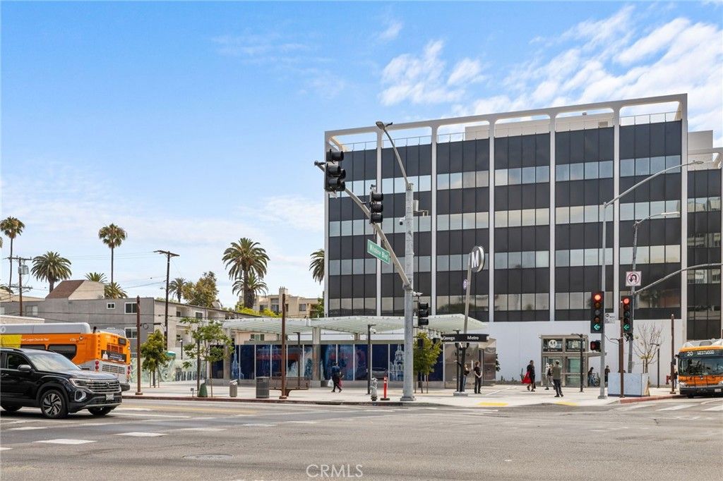 Image 51 of property listing at 8712 Gregory, Los Angeles, CA 90035