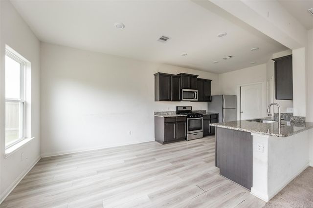 541 Amberwood Park Drive, Katy, TX 77493