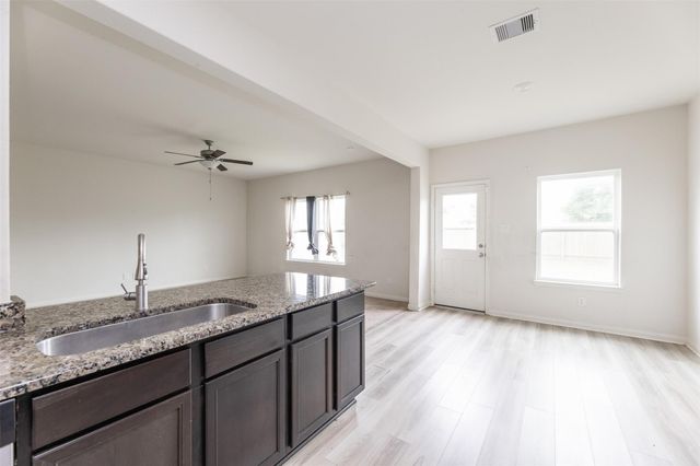 541 Amberwood Park Drive, Katy, TX 77493