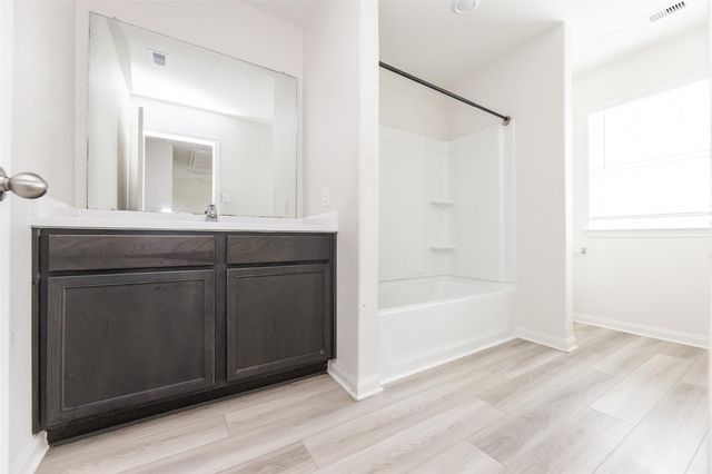 541 Amberwood Park Drive, Katy, TX 77493