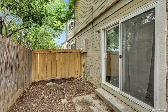 1545 S Ouray Circle B, Aurora, CO 80017