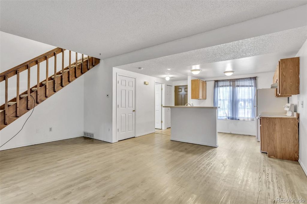 1545 S Ouray Circle B, Aurora, CO 80017