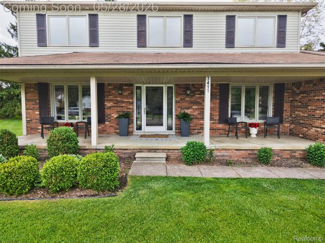 3411 Foxhollow Court, Washington Township, MI 48094
