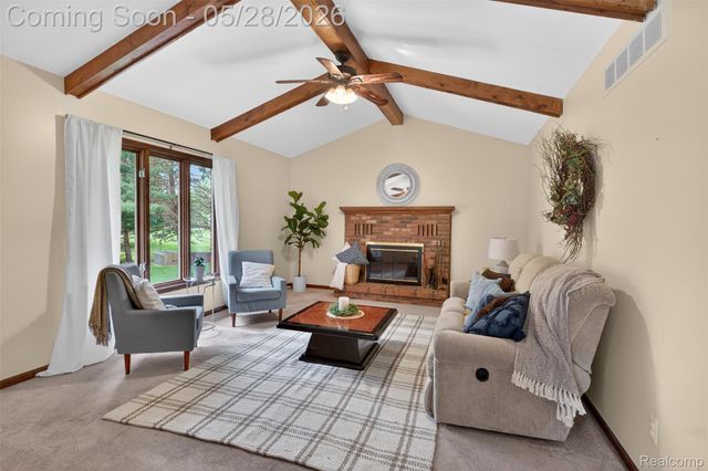 3411 Foxhollow Court, Washington Township, MI 48094