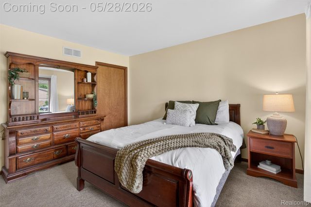 3411 Foxhollow Court, Washington Township, MI 48094