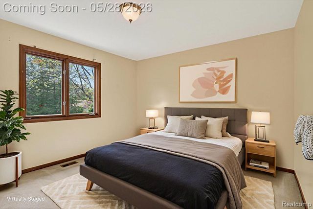 3411 Foxhollow Court, Washington Township, MI 48094