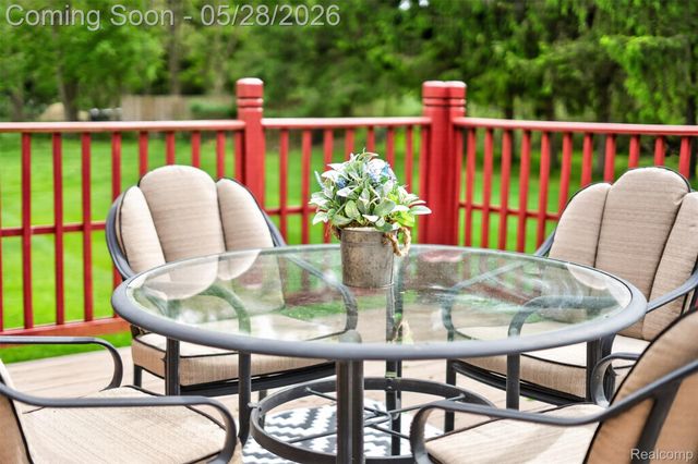 3411 Foxhollow Court, Washington Township, MI 48094