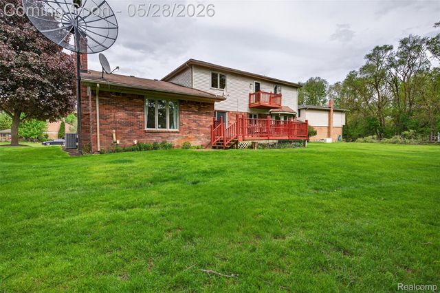 3411 Foxhollow Court, Washington Township, MI 48094