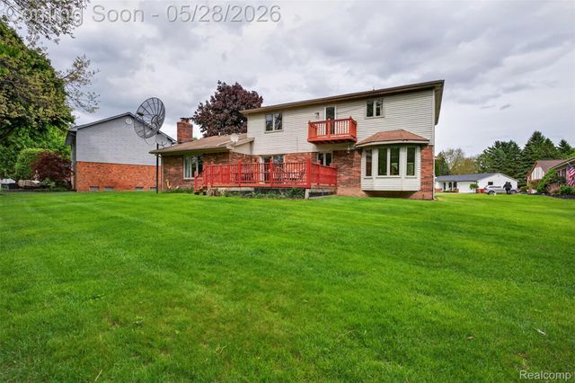 3411 Foxhollow Court, Washington Township, MI 48094