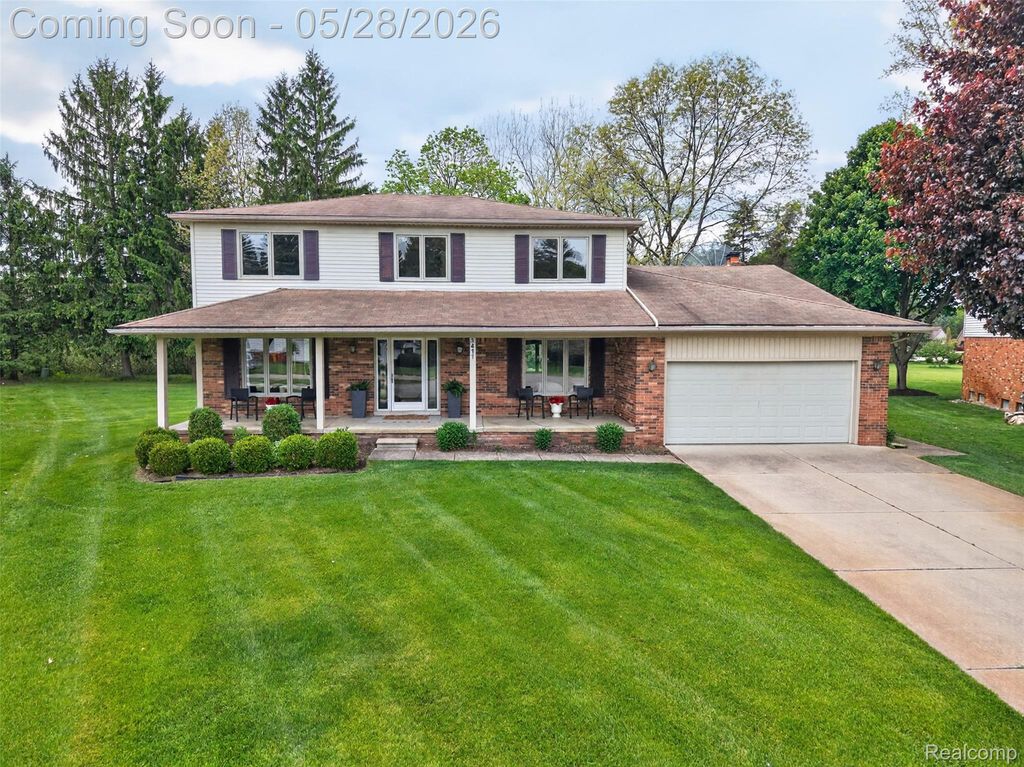 3411 Foxhollow Court, Washington Township, MI 48094