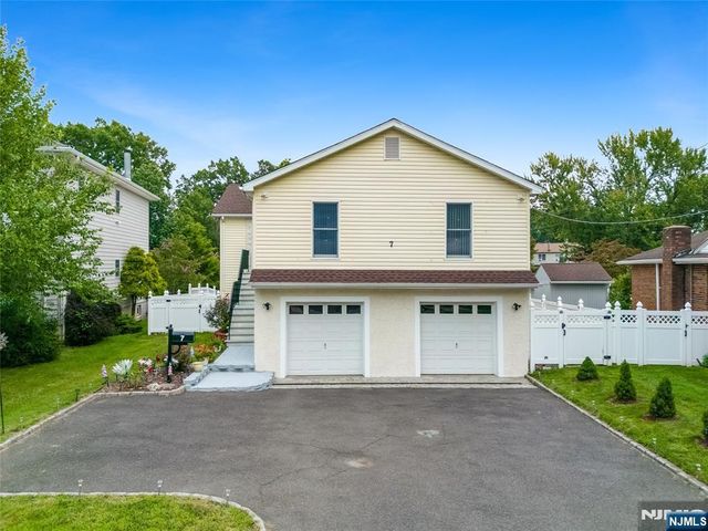 7 Henoch Avenue, Clifton, NJ 07013