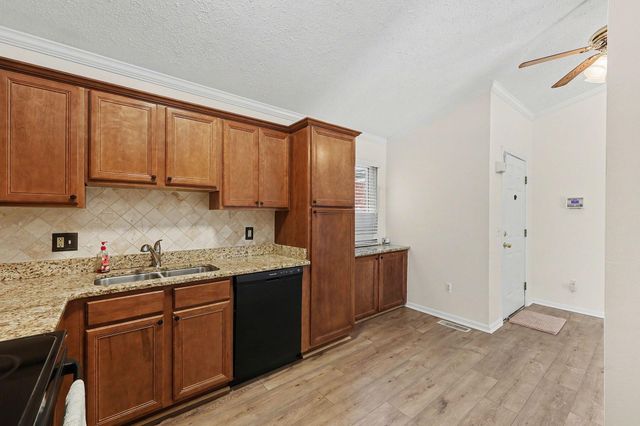 26430 Sanajo Court 20, Chesterfield, MI 48051