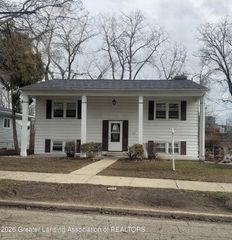1215 S Briarfield Drive, Lansing, MI 48910