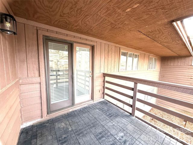 1855 J Julian Lane Apt E, Charlotte, NC 28208