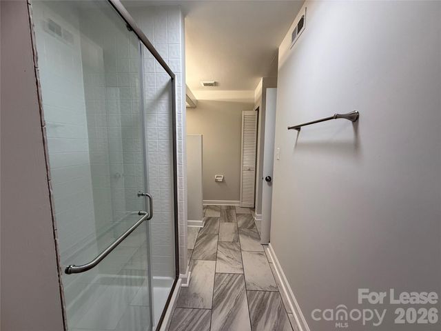 1855 J Julian Lane Apt E, Charlotte, NC 28208