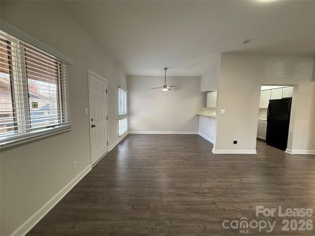 1855 J Julian Lane Apt E, Charlotte, NC 28208