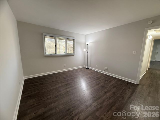 1855 J Julian Lane Apt E, Charlotte, NC 28208