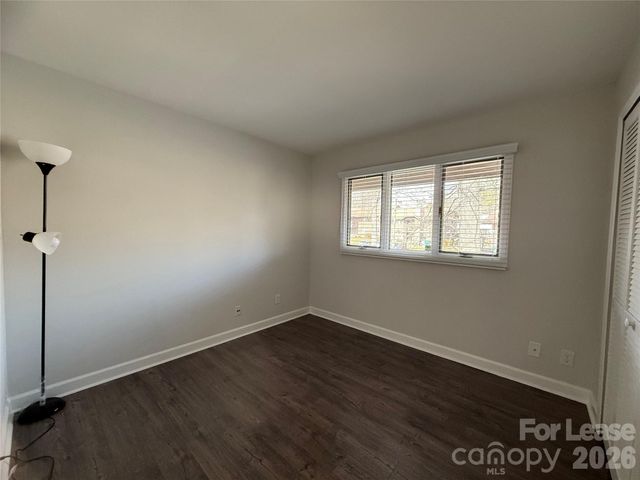 1855 J Julian Lane Apt E, Charlotte, NC 28208