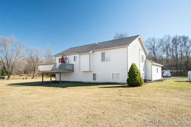 12515 Fargo Street, Gowen, MI 49326