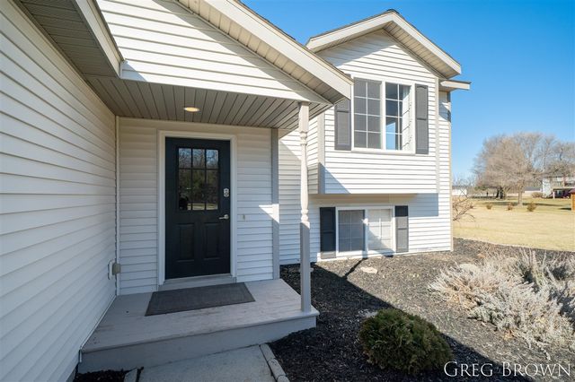 12515 Fargo Street, Gowen, MI 49326