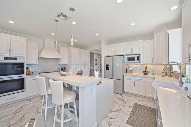 3881 Black Oak Dr, Rocklin, CA 95765