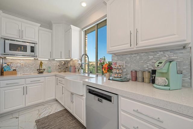 3881 Black Oak Dr, Rocklin, CA 95765