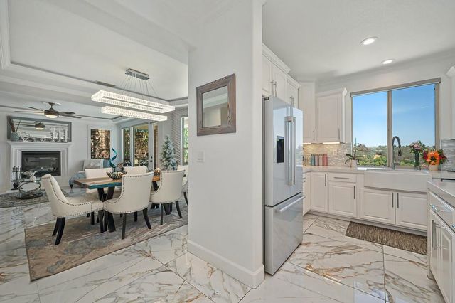 3881 Black Oak Dr, Rocklin, CA 95765