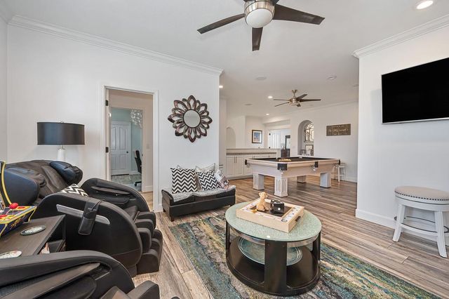 3881 Black Oak Dr, Rocklin, CA 95765