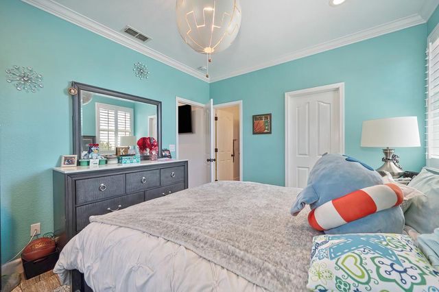 3881 Black Oak Dr, Rocklin, CA 95765