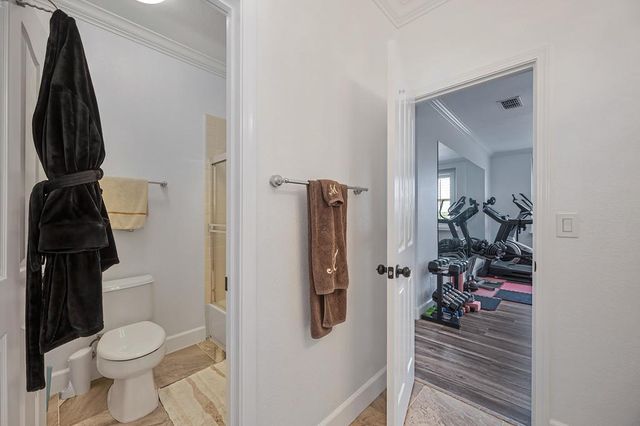 3881 Black Oak Dr, Rocklin, CA 95765