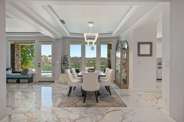 3881 Black Oak Dr, Rocklin, CA 95765