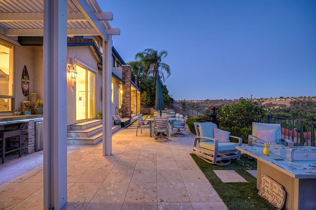 3881 Black Oak Dr, Rocklin, CA 95765