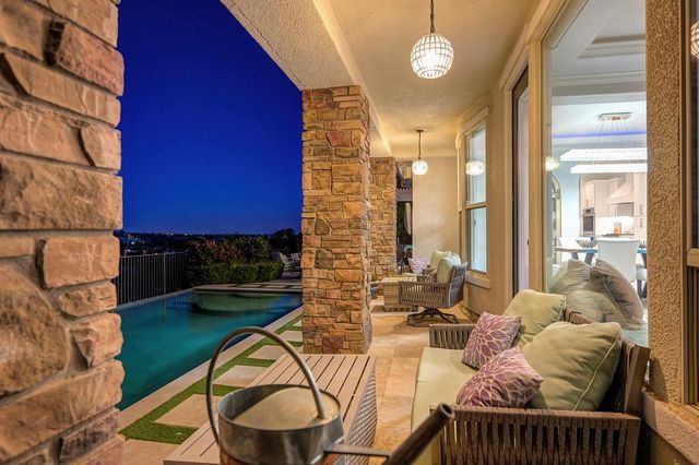 3881 Black Oak Dr, Rocklin, CA 95765