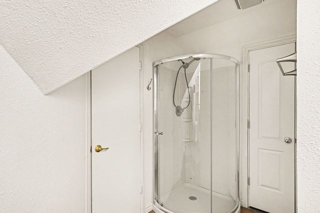 7006 Stone Bluff Court, Granbury, TX 76048