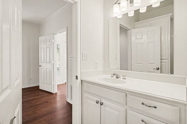 7006 Stone Bluff Court, Granbury, TX 76048